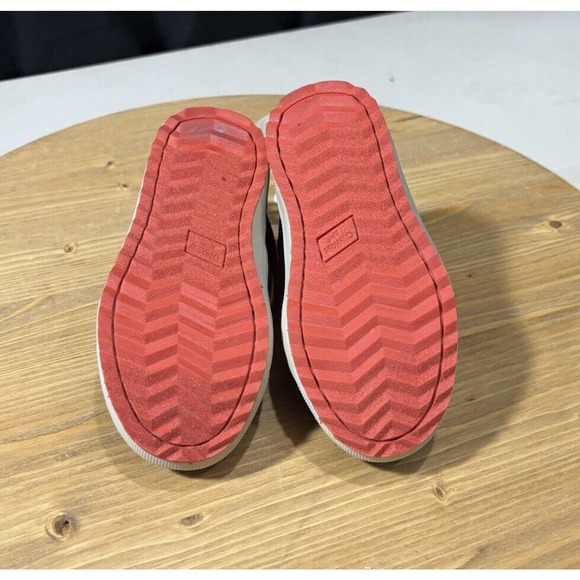 OshKosh B'gosh Winter Duck Boots Boys Youth Size 8 NWT - Picture 6 of 7